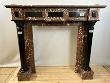 ANTIKE KAMINUMRANDUNG MARMOR